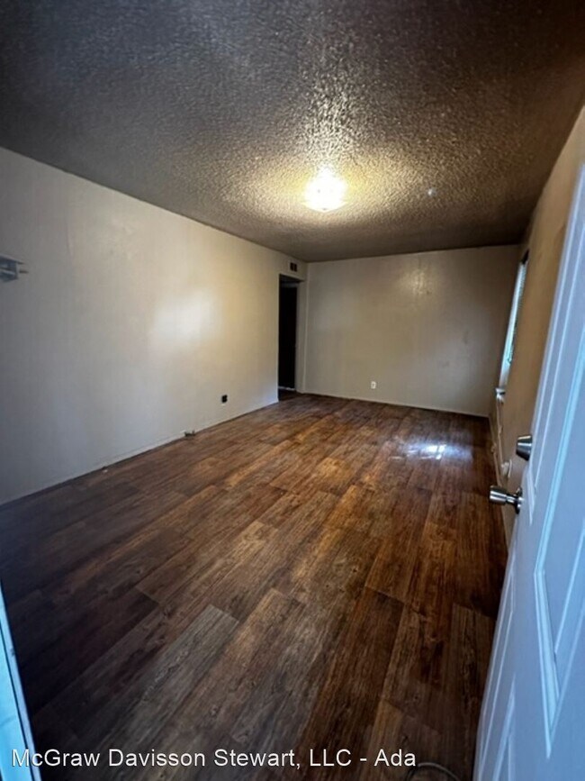 Primary Photo - 1 br, 1 bath House - 508 1/2 E 16th