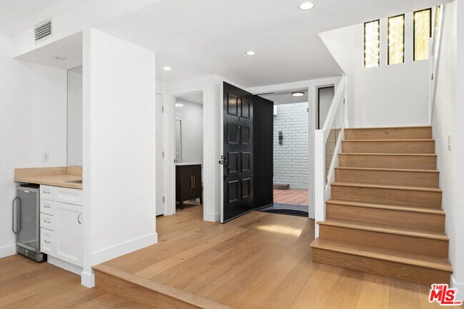 Building Photo - 234 S Tower Dr