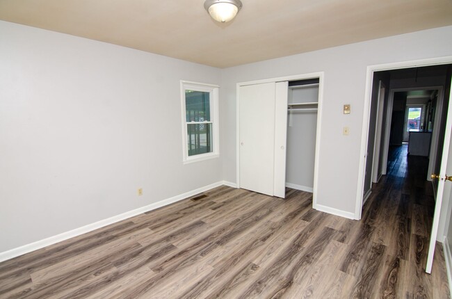 Building Photo - 320 Bear Creek Pike