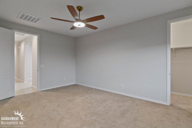 Building Photo - Modern 3Bdm 2Ba Litchfield Park Home with Stylish Upgrades!