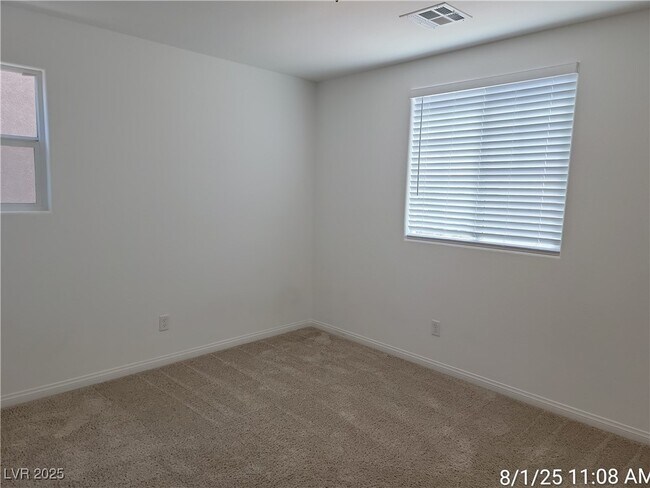 Building Photo - 420 Desert Cadence St