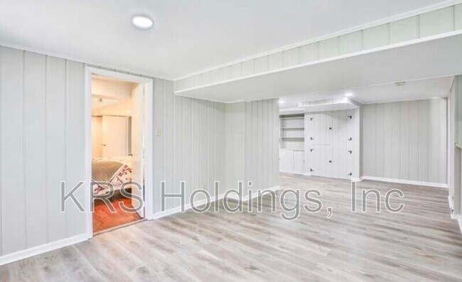 Building Photo - 7110 Murray Ln