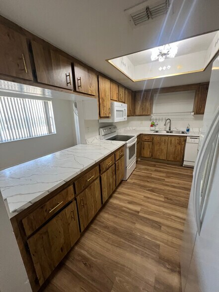 Building Photo - 430 Banana Cay Dr