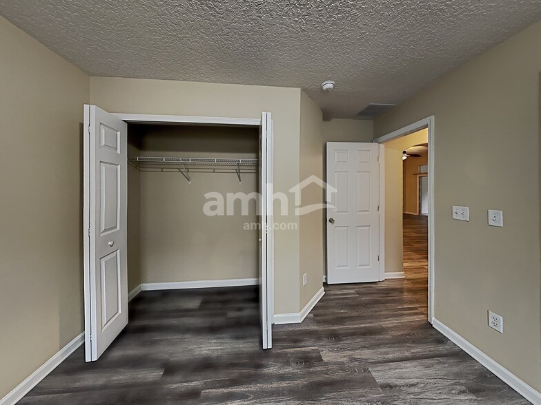 Building Photo - 1333 Sylvie Ln