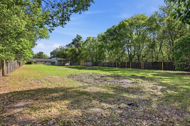 Building Photo - 550 E Minnesota Ave