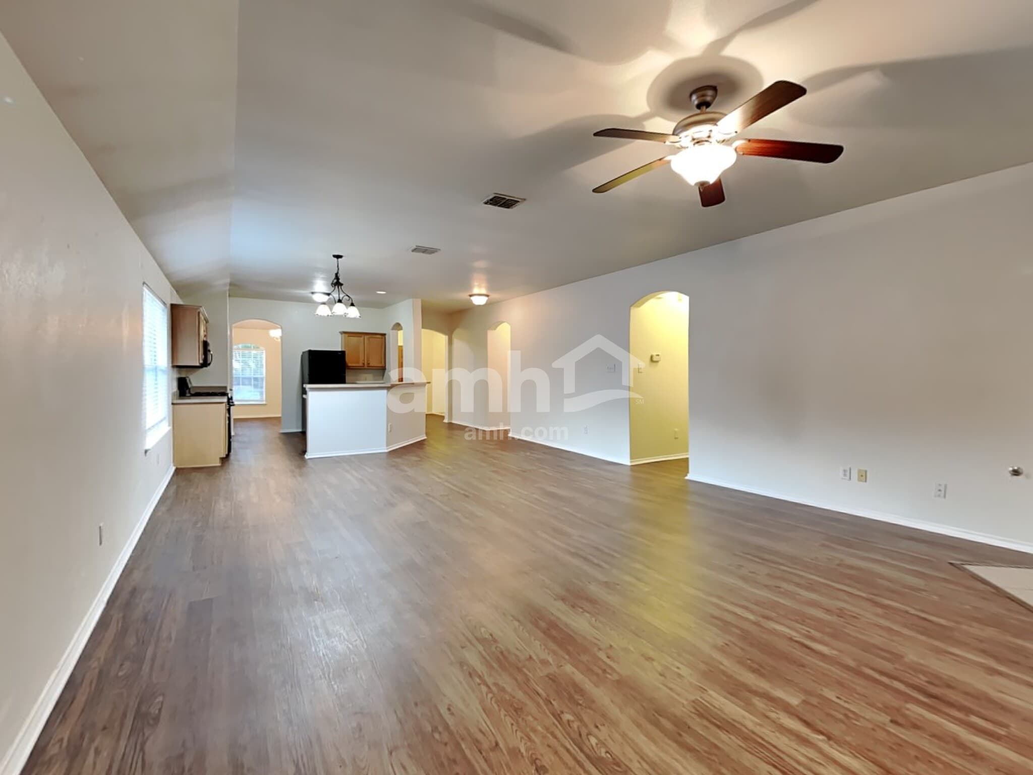 Building Photo - 3833 Pinebluff Ln