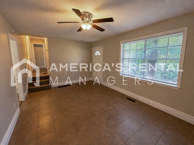 Building Photo - MOVE IN SPECIAL!!! - Home for rent in Pinson! Available to View Now! Sign a 13-month lease by 7/3...