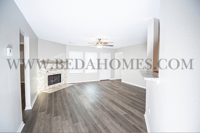 Building Photo - 5365 Tallowwood Terrace