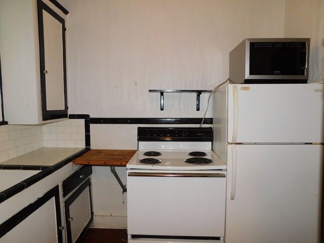 Building Photo - RAYML0302