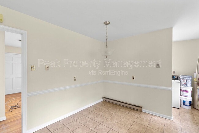 Building Photo - 4830 Kinloch Ln