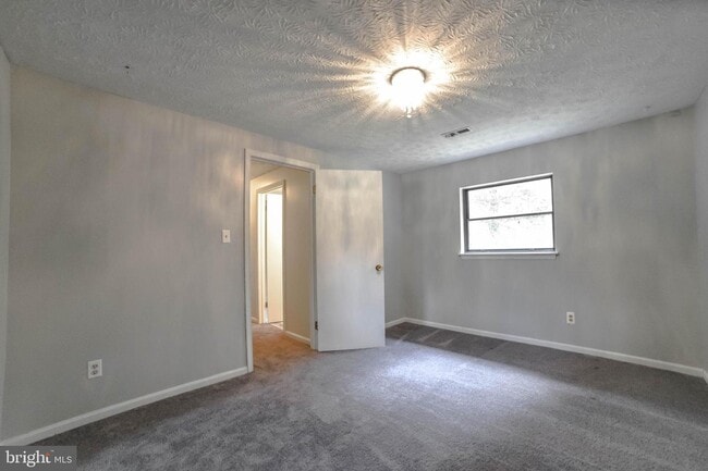 Building Photo - 45381 Abell Dr