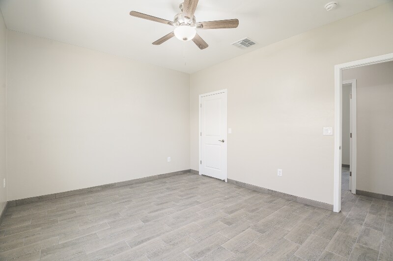 Building Photo - 1222 N 13th Ave