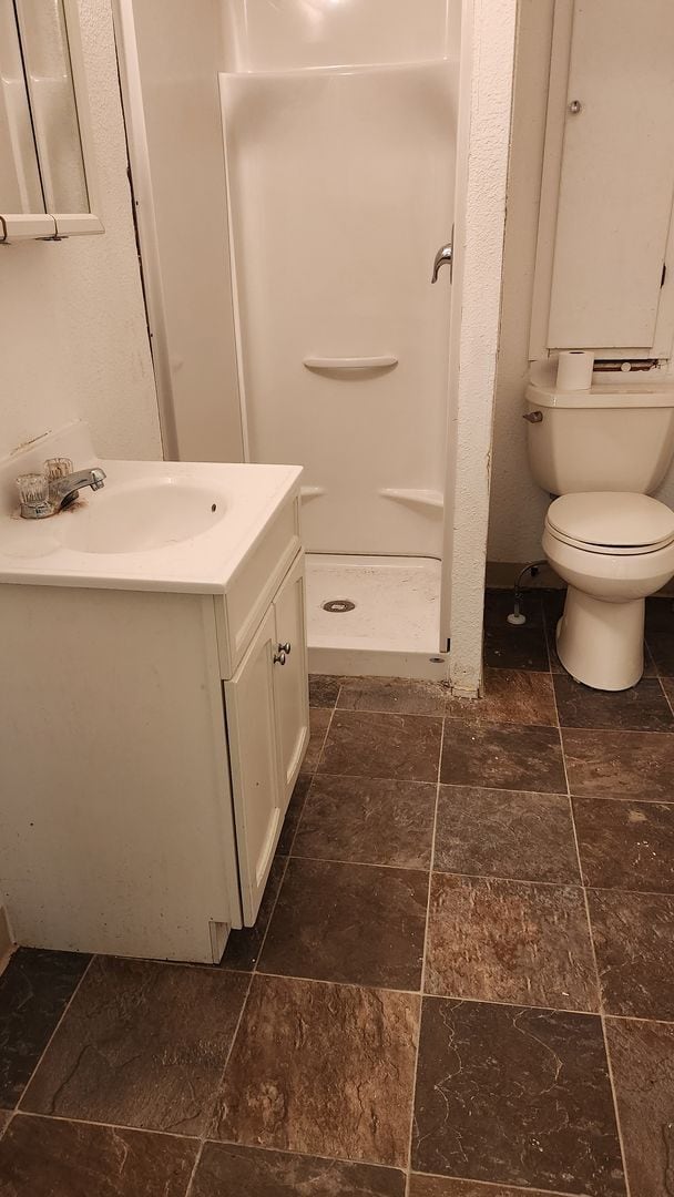 Building Photo - 211