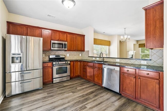 Building Photo - 771 Riverdance Dr