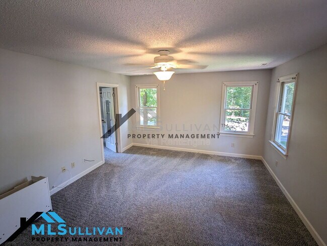 Building Photo - 4101 Grove Ridge Dr