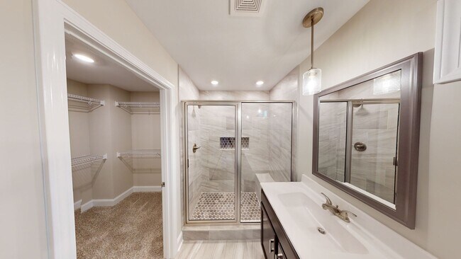 Building Photo - 2075 Ireland Wy