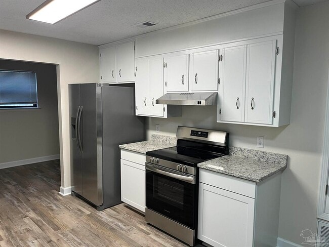 Building Photo - 7817 Deborah Dr