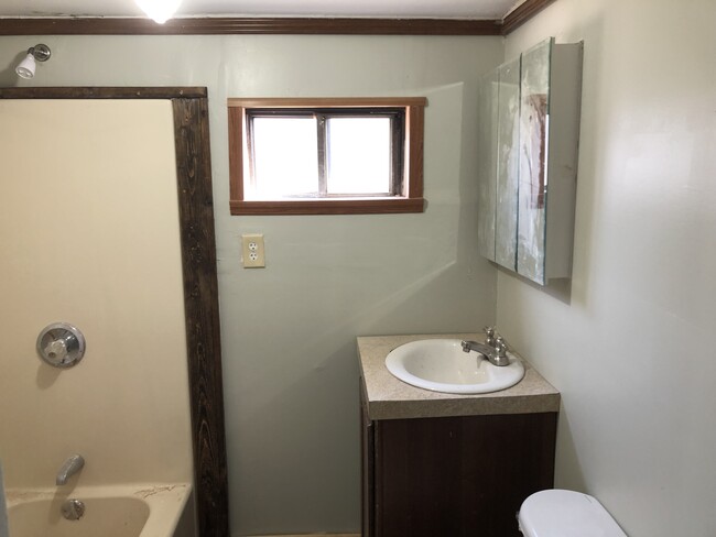 Bathroom - 1031 Cowford Rd