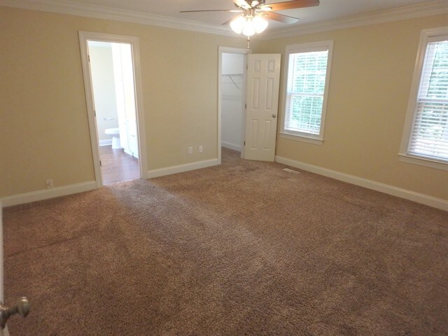 Building Photo - 166 Moonlight Dr