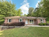 Building Photo - 5001 Sequoia Dr