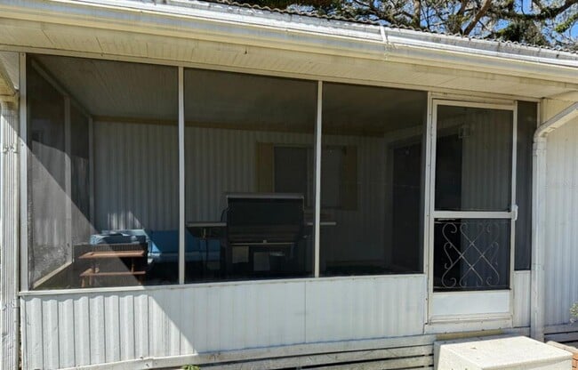 Building Photo - 37814 Daughtery Rd