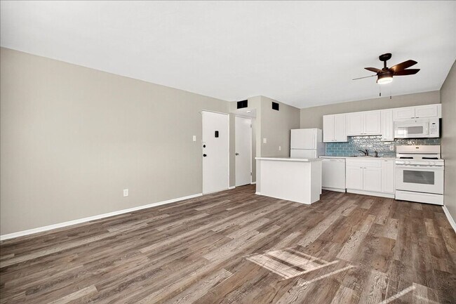 Building Photo - Morganford Motherrrr