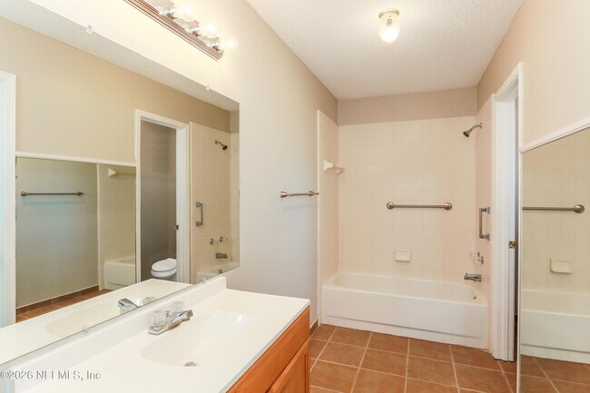 Building Photo - 7710 Pepper Cir W