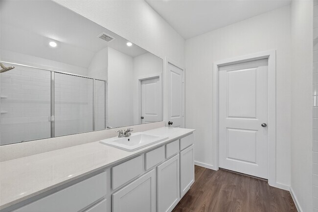 Building Photo - 3013 Myrtle Bch Ln