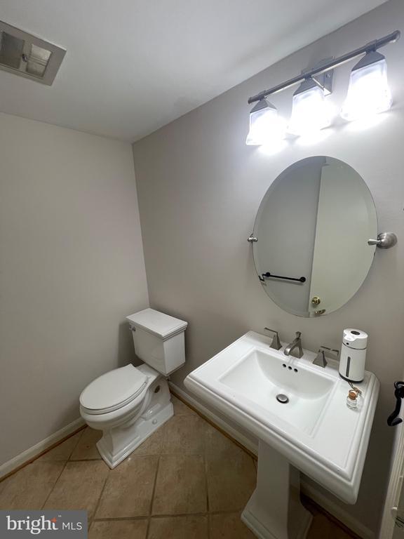 Building Photo - 9609 Barkston Ct