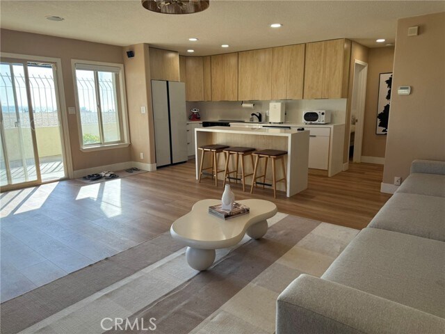 Building Photo - 711 Pacific Coast Hwy