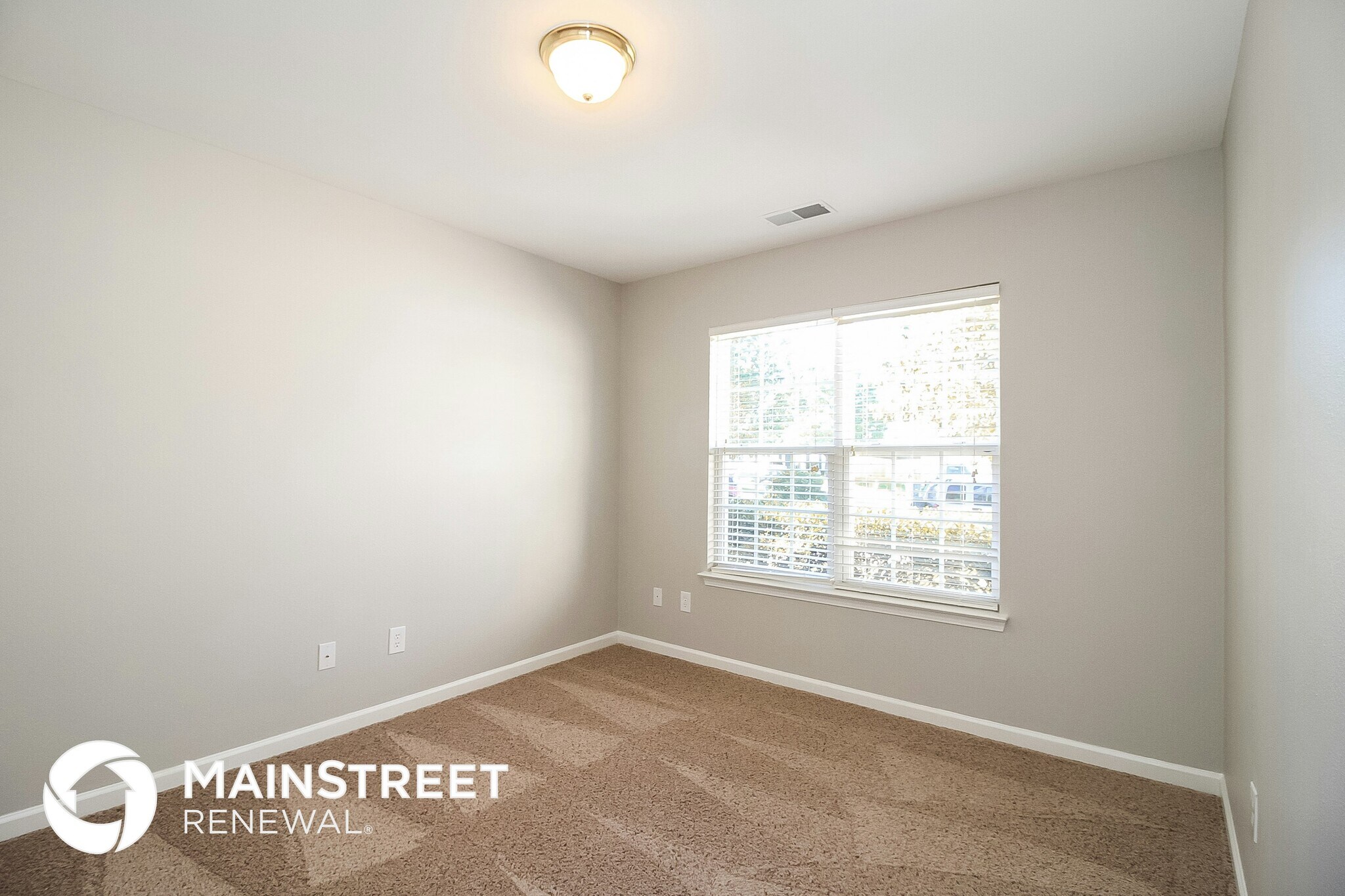 Building Photo - 445 Bangor Dr