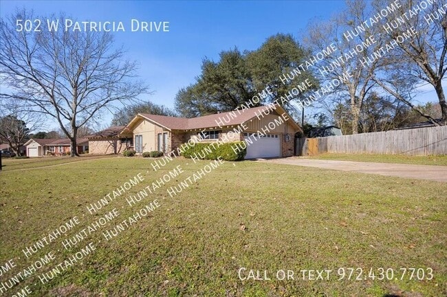 Building Photo - 502 W Patricia Dr