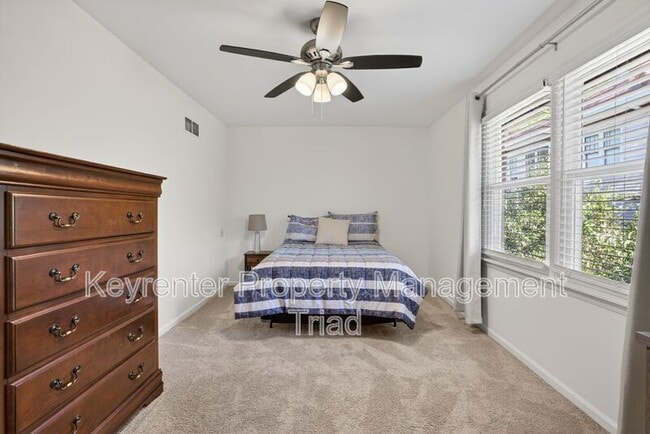 Building Photo - 115 S Mendenhall St