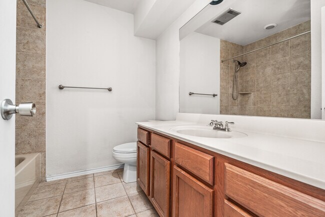 Building Photo - 5314 Lake Golden Dr