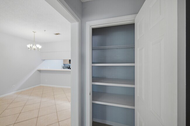 Building Photo - 200 Sandestin Ln