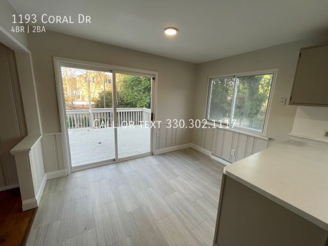 Building Photo - Spacious 4 bedroom home for rent - Akron