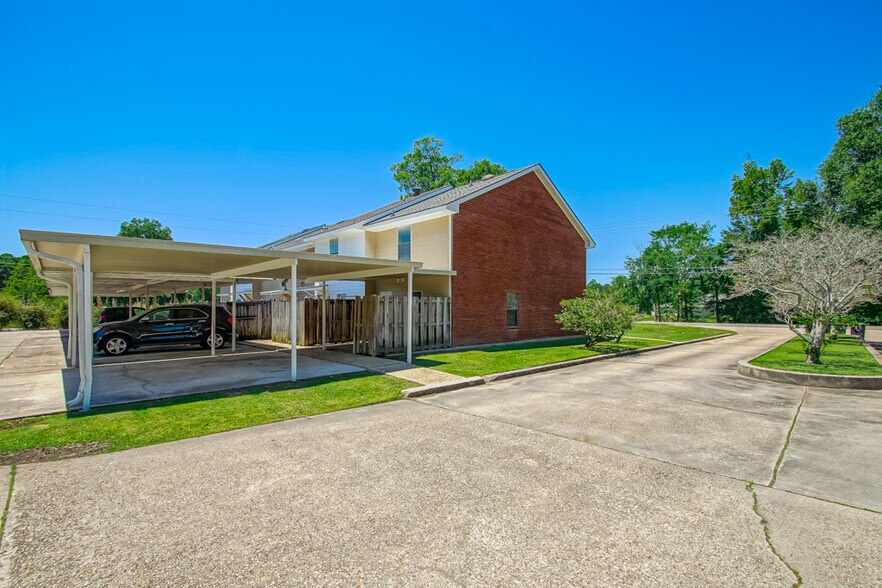 Building Photo - 16382 Hooper Rd