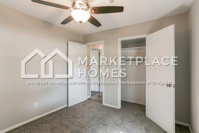 Building Photo - 490 Aster Ave