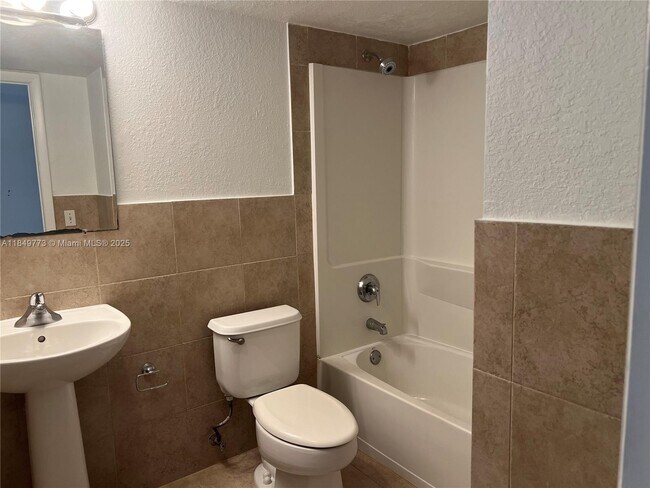 Building Photo - 8950 SW 69th Ct