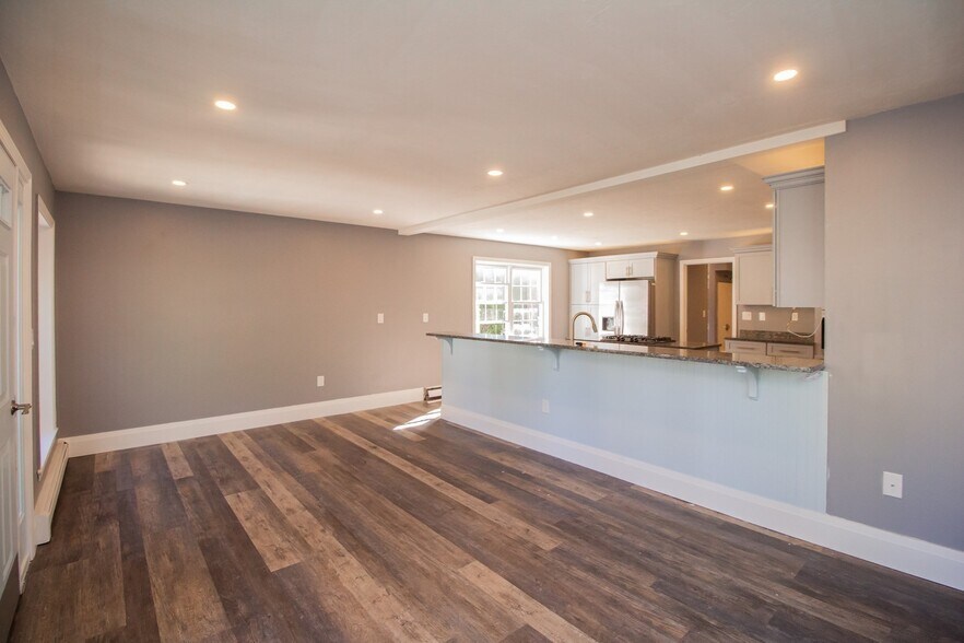 Building Photo - 126 Sears Island Dr