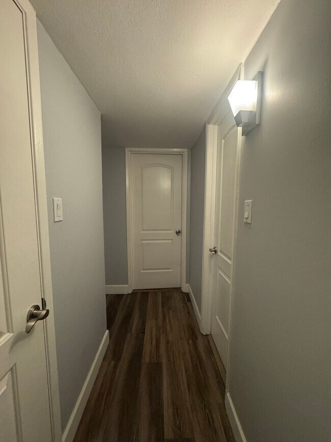 Building Photo - 3 bedroom home in Downtown Phoenix