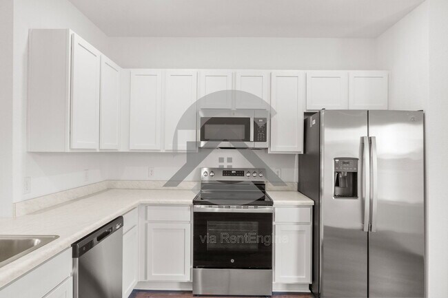Building Photo - 11 E Reliance Ct