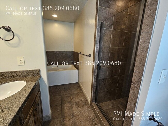 Building Photo - 10439 Sage Vista Way