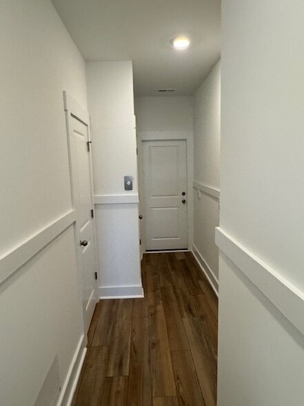 Building Photo - 804 Anchors Bend Way