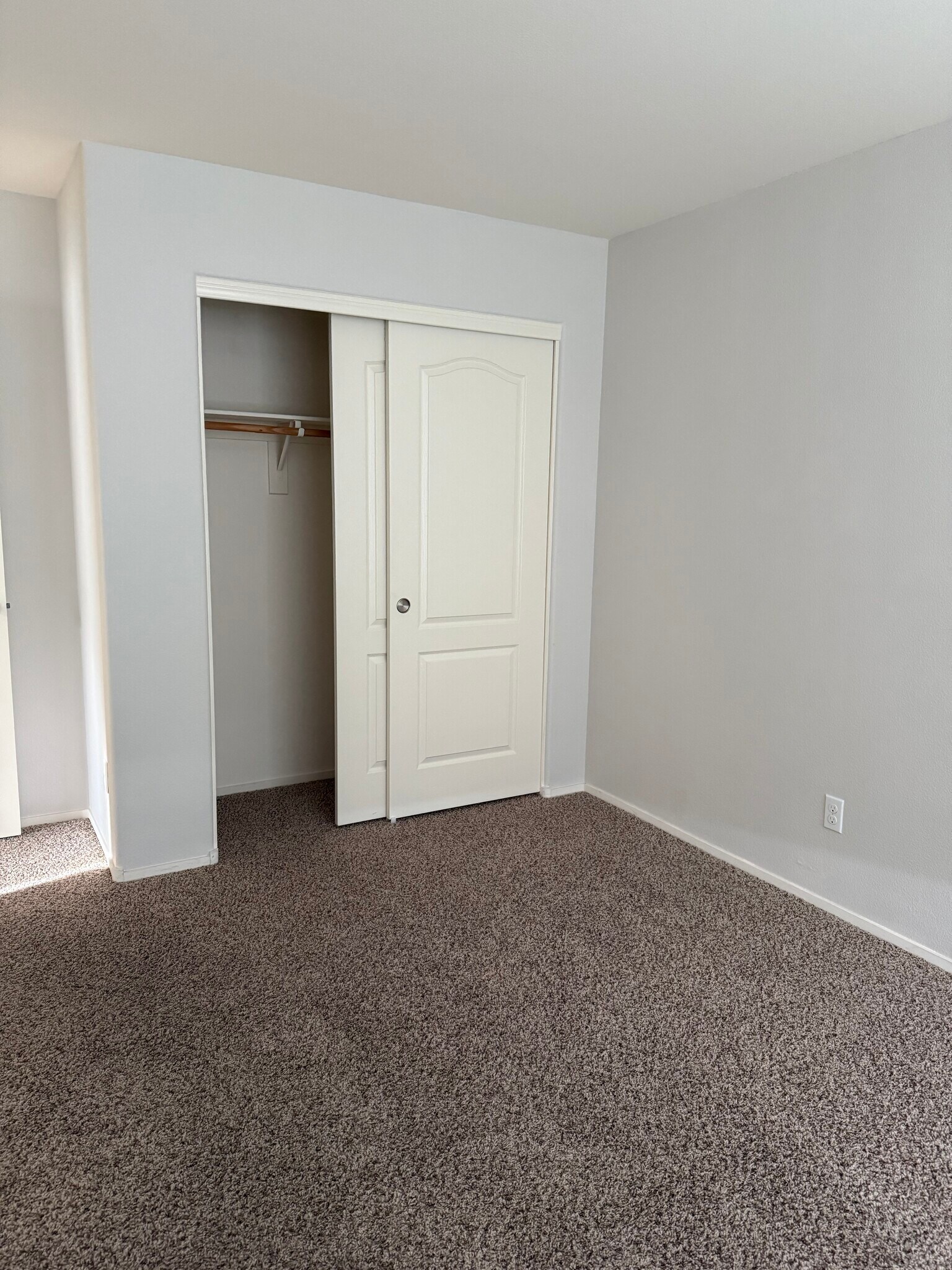 Building Photo - 7468 Morisset Ave