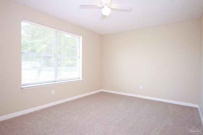Building Photo - 7055 Coronado Dr