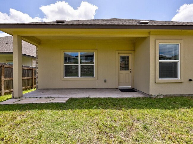 Building Photo - 1629 Brueggerhoff Rd