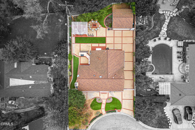 Building Photo - 208 Champion Pl