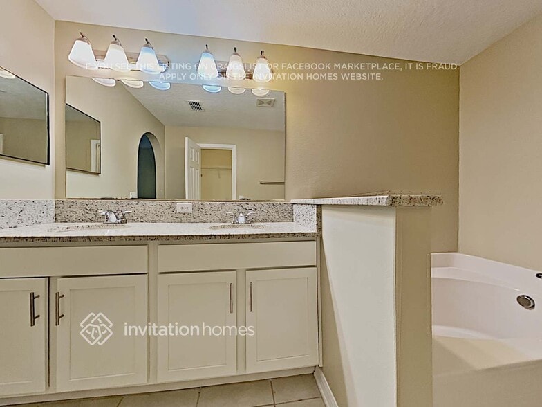 Building Photo - 4781 Salamander St