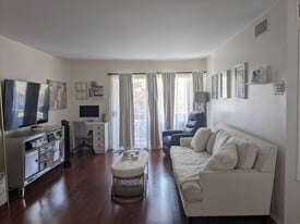 Building Photo - 24434 Nicklaus Dr